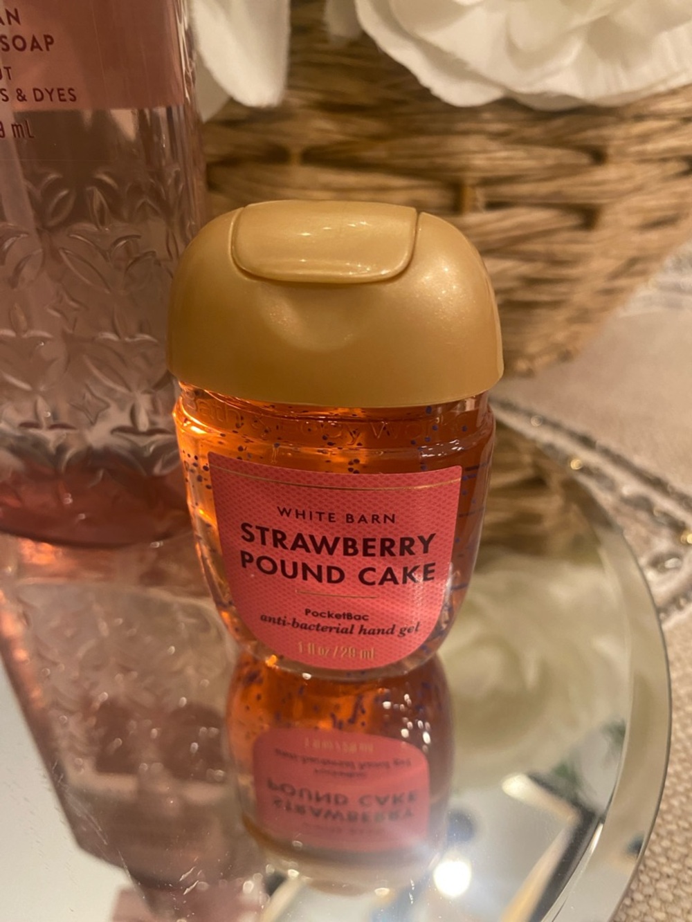 Bath & Body Works Strawberry Poundcake Hand Soap Duo - Picture 3 of 5